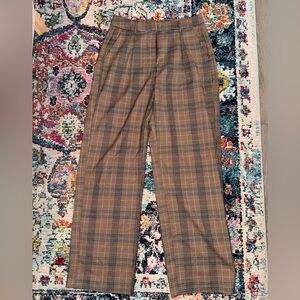 Old Navy Women’s Tan Plaid Trousers